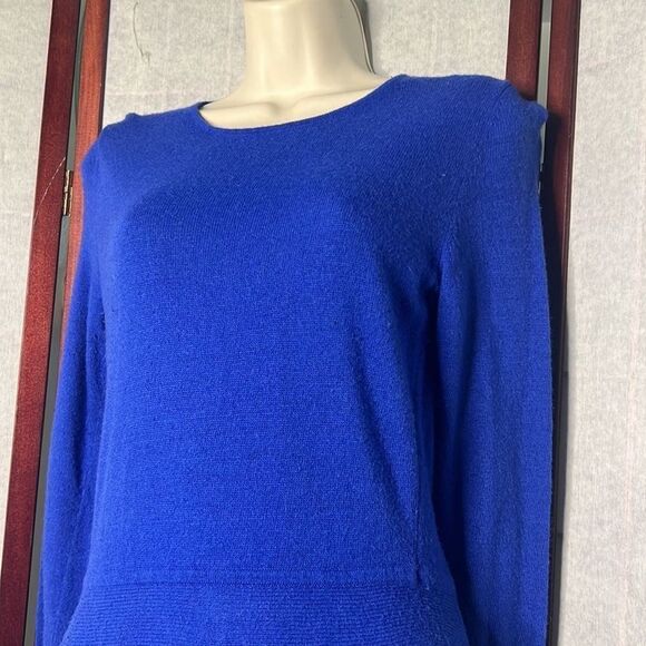 ANN TAYLOR ITALIAN YARN COBALT BLUE PEPLUM SWEATER XS‎ - Picture 4 of 7